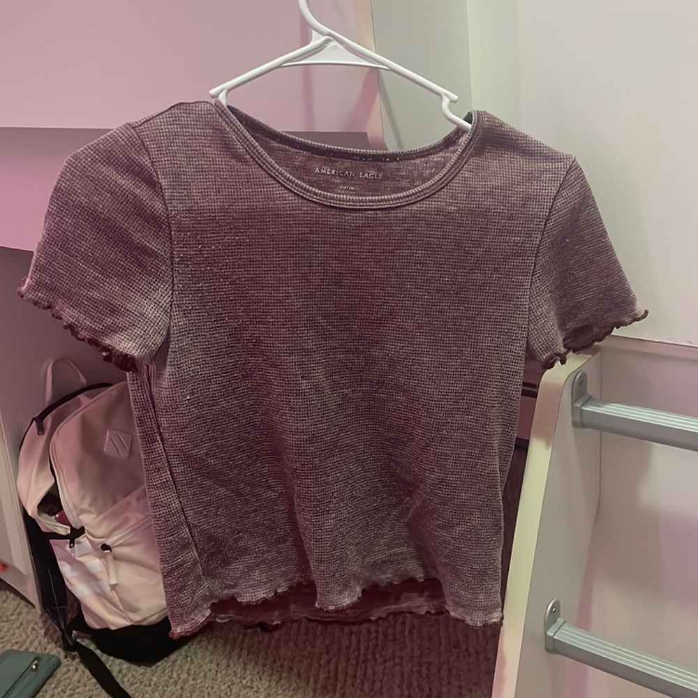 american eagle maroon baby tee size S